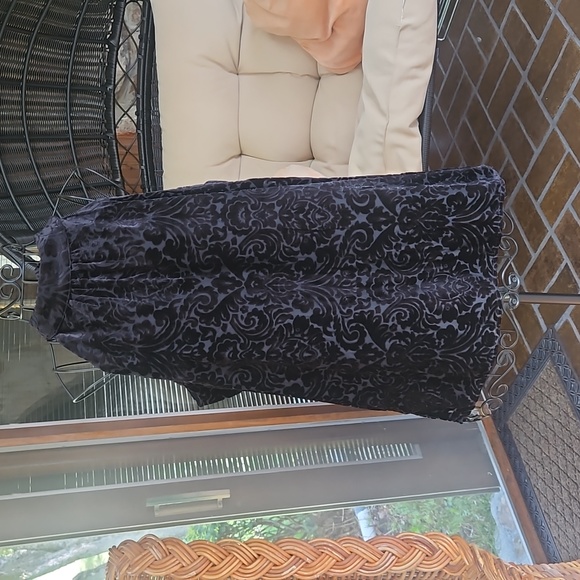 👚TALBOTS SLEEVELESS VELVET LIKE TOP👚 - Picture 1 of 10